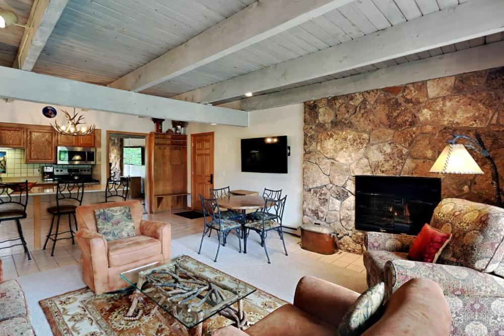 Timberline Condominiums 2 Bedroom Deluxe Unit A1D